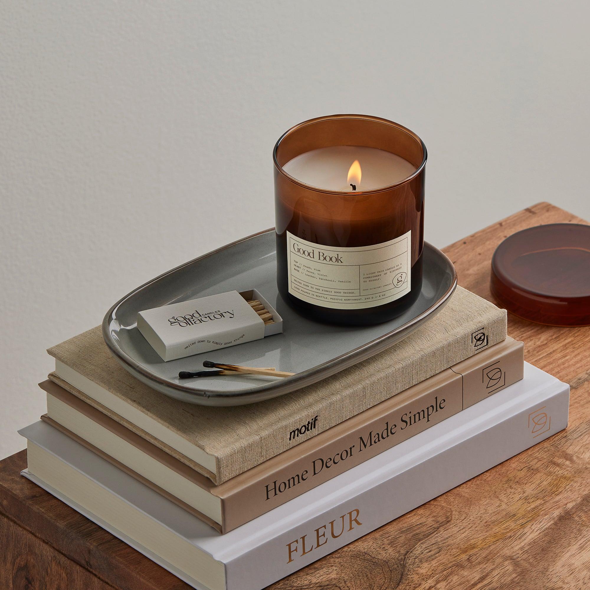 Good Book Candle - Good Olfactory Candles